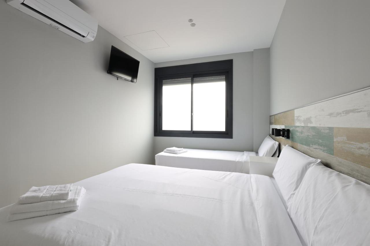 Hey Rooms Cerdanyola del Valles Exterior photo